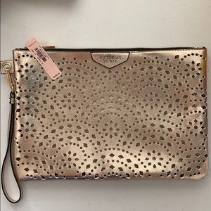 AUTHENTIC VICTORIA’S SECRET WRIST BAG